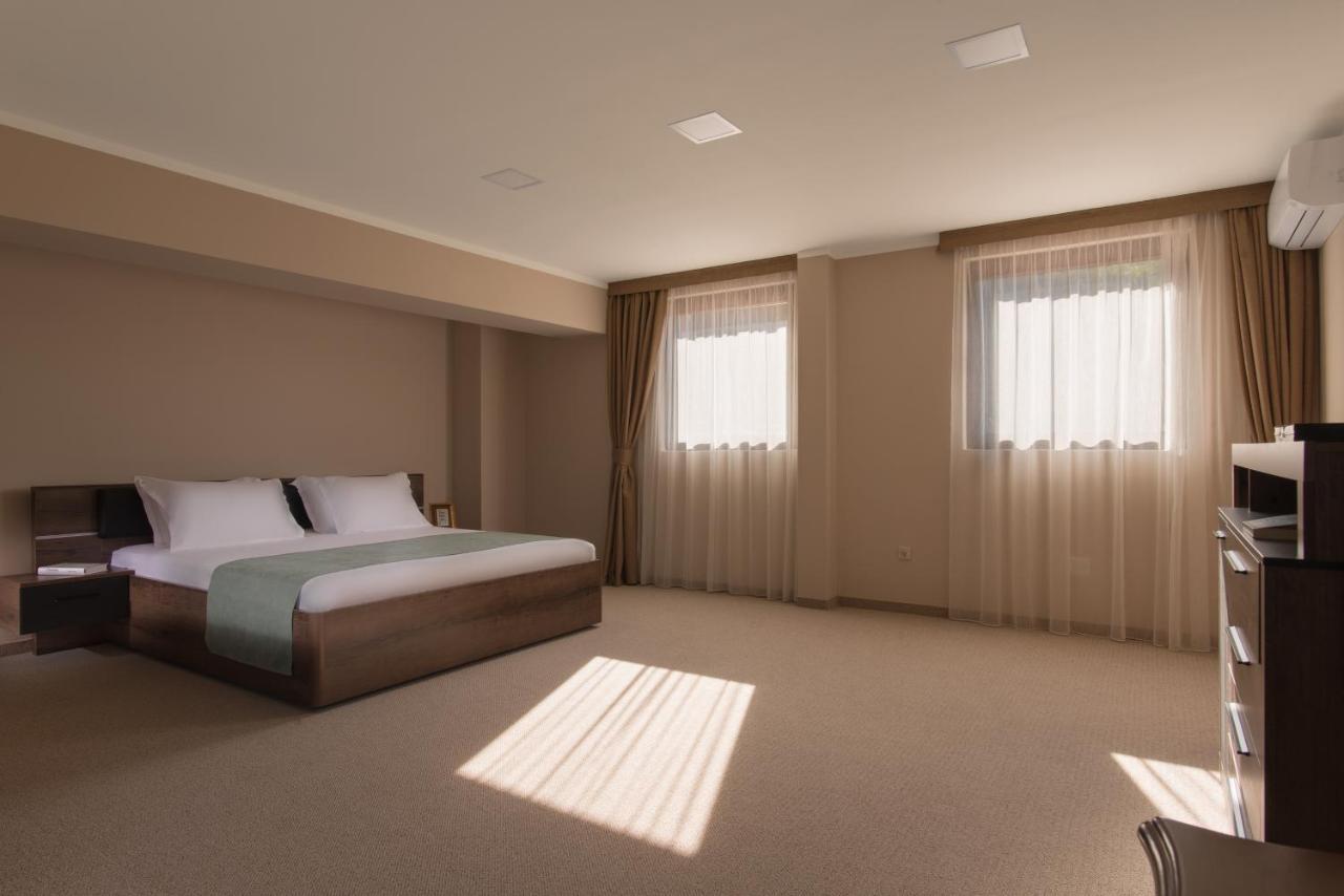 Hotel Villa Magus Kladnitsa Екстер'єр фото