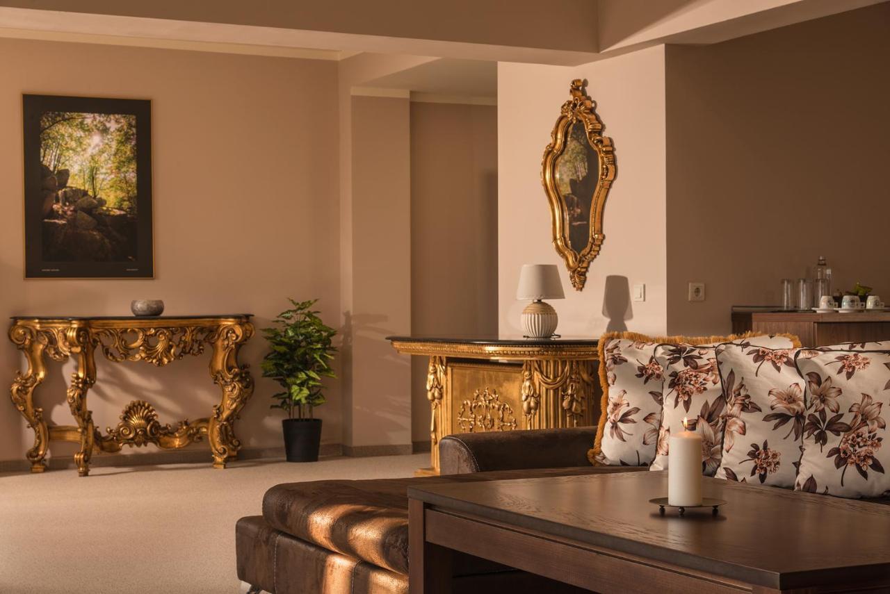 Hotel Villa Magus Kladnitsa Екстер'єр фото