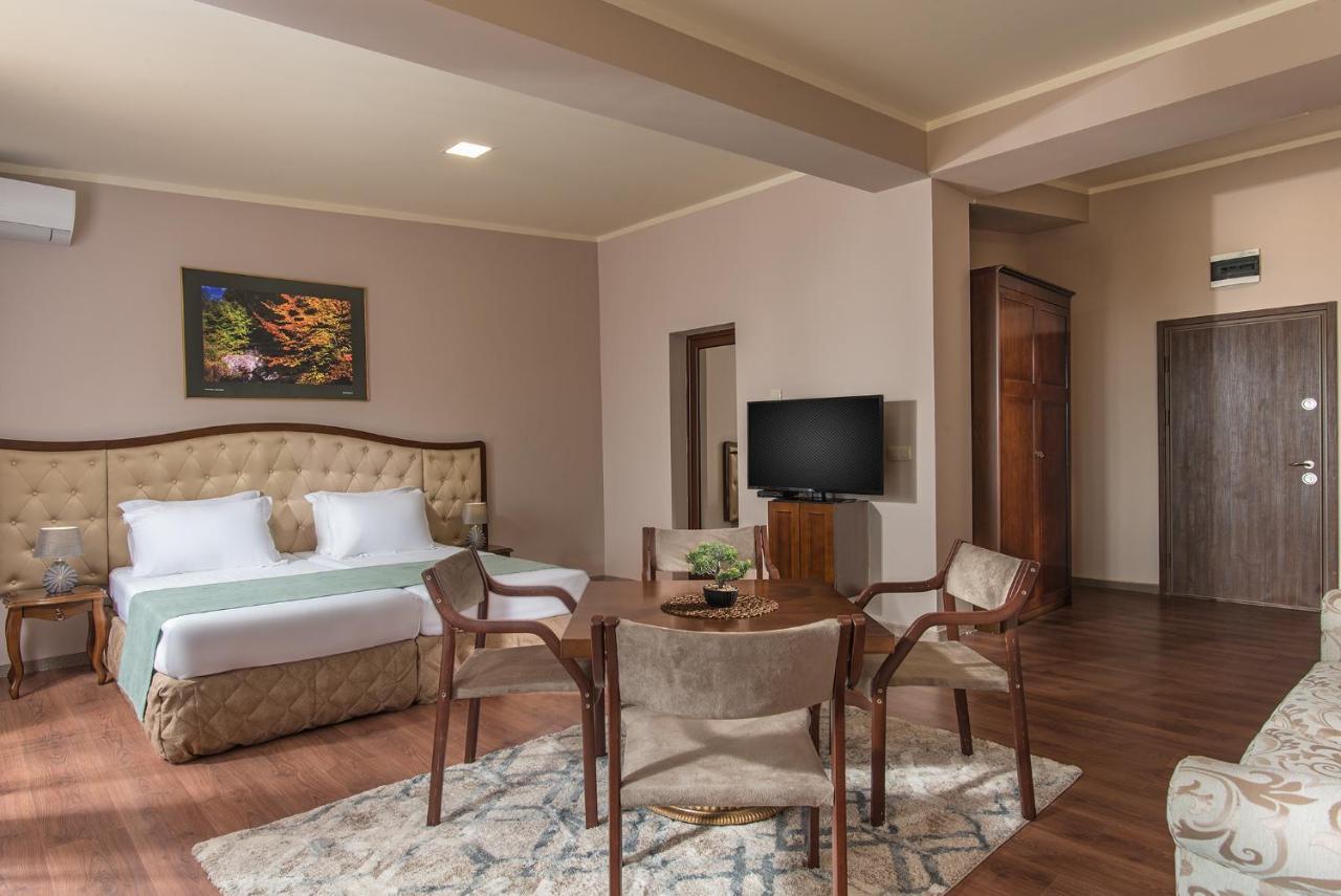Hotel Villa Magus Kladnitsa Екстер'єр фото