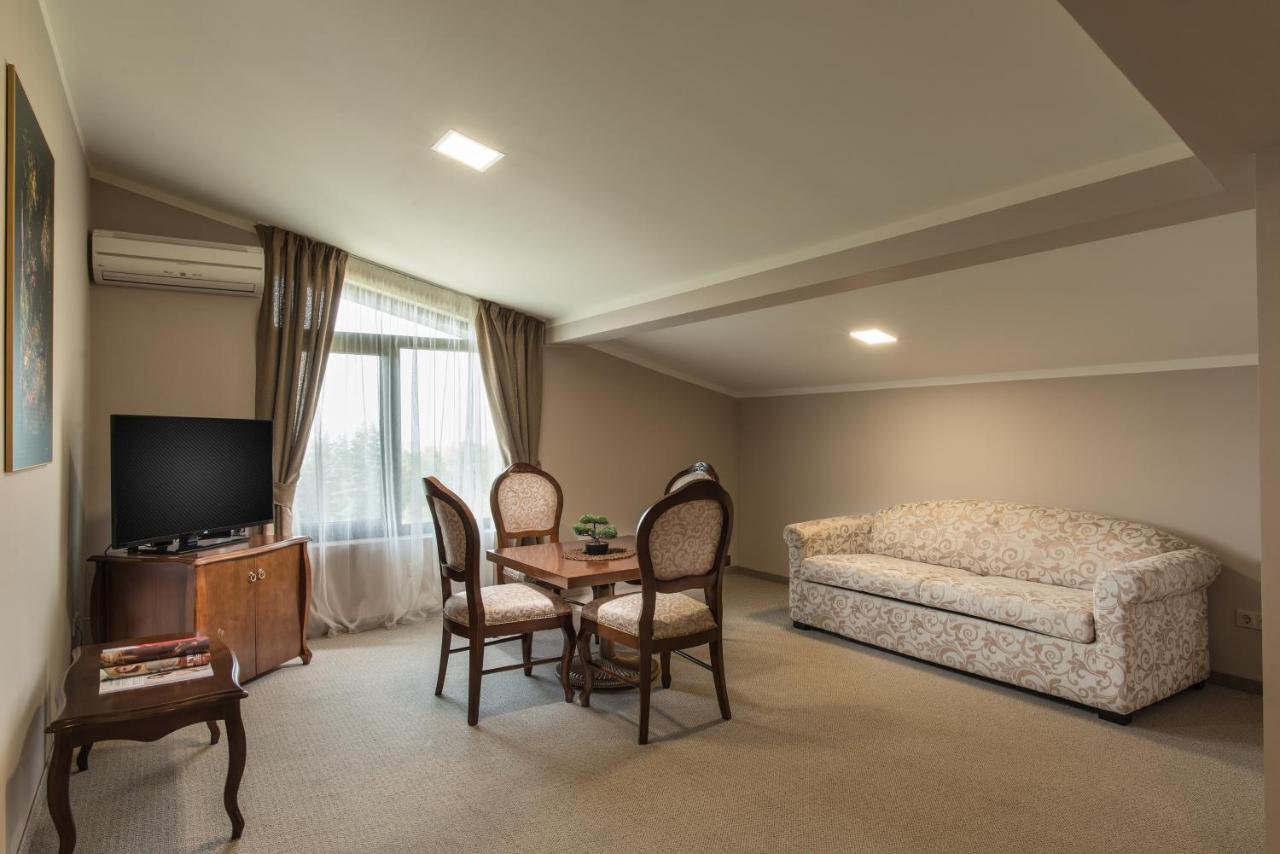 Hotel Villa Magus Kladnitsa Екстер'єр фото