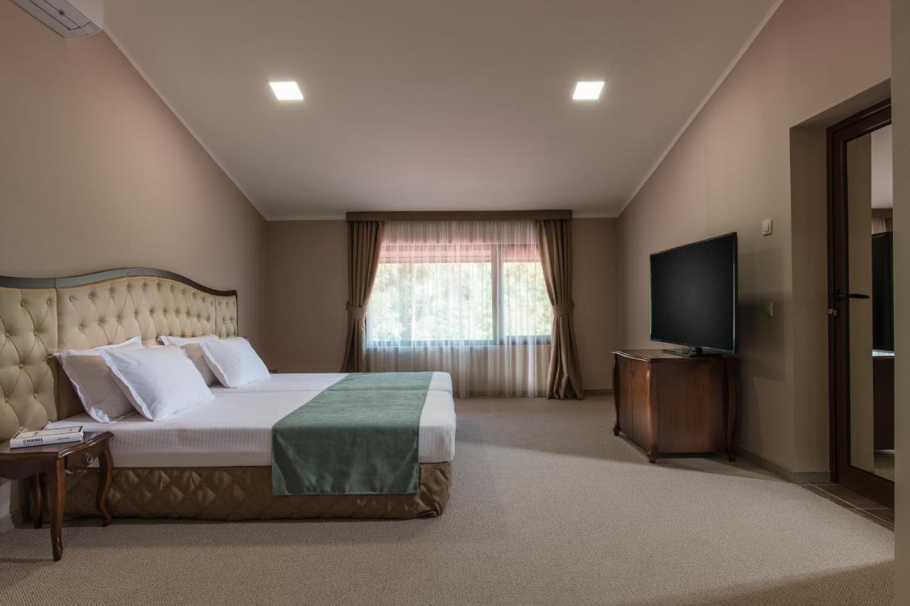 Hotel Villa Magus Kladnitsa Екстер'єр фото