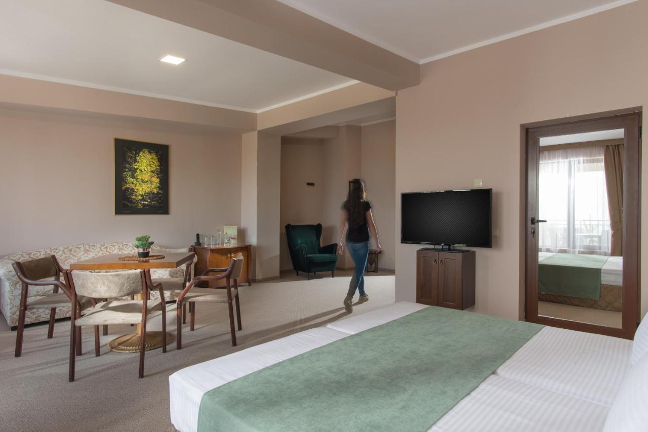 Hotel Villa Magus Kladnitsa Екстер'єр фото